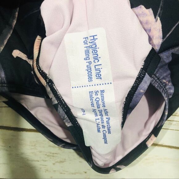 All in motion women’s One piece swimsuit size S - Picture 5 of 6